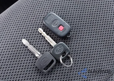 2004 Toyota Camry Se z USA, uszkodzony, nr VIN 4T1BE32K74U843083